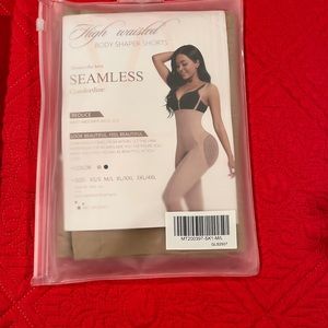 Cream body shaper